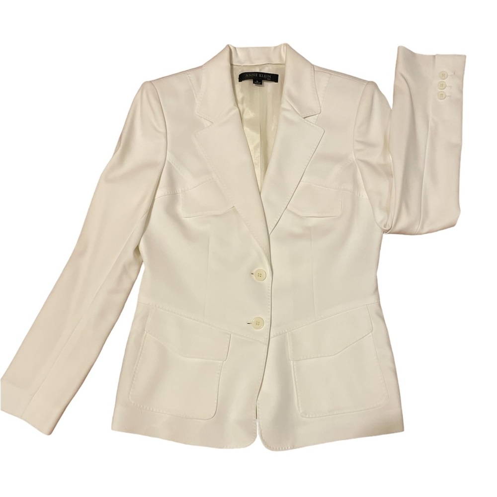 Ann Klein white elegant coat